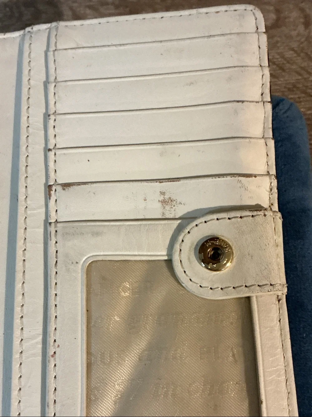 kate spade NY Beacon Court Gray Saffiano Bow Long Wallet White Interior GUC